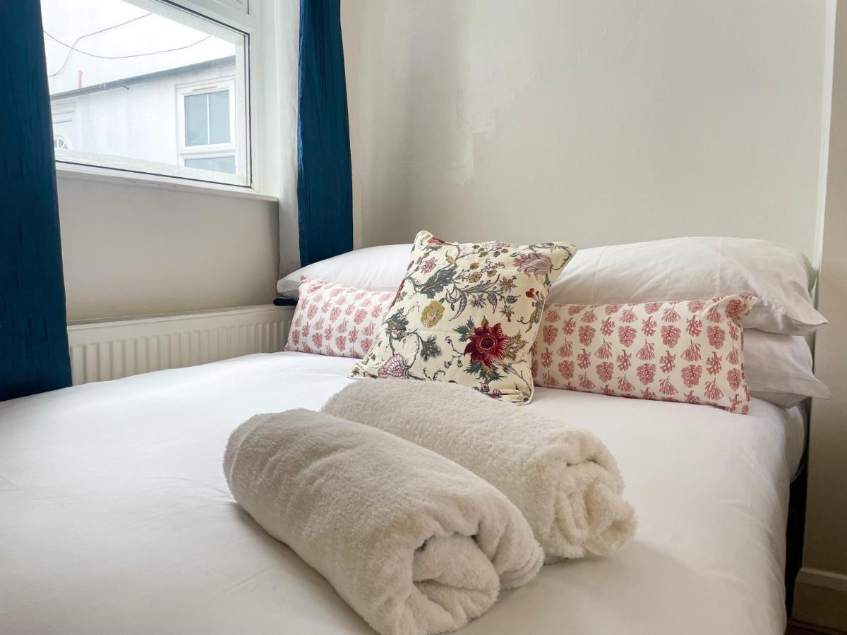 134 Kilburn Road Apartment ลอนดอน ภายนอก รูปภาพ