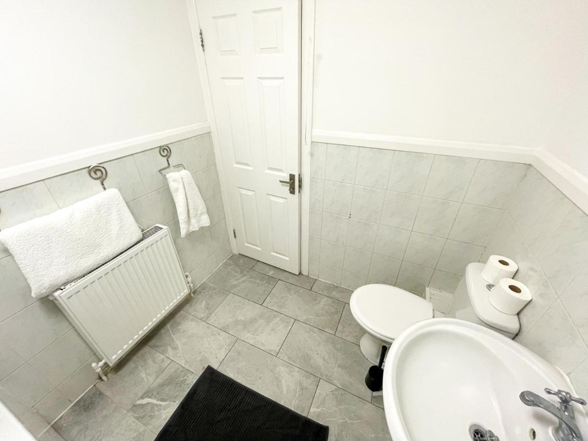 134 Kilburn Road Apartment ลอนดอน ภายนอก รูปภาพ